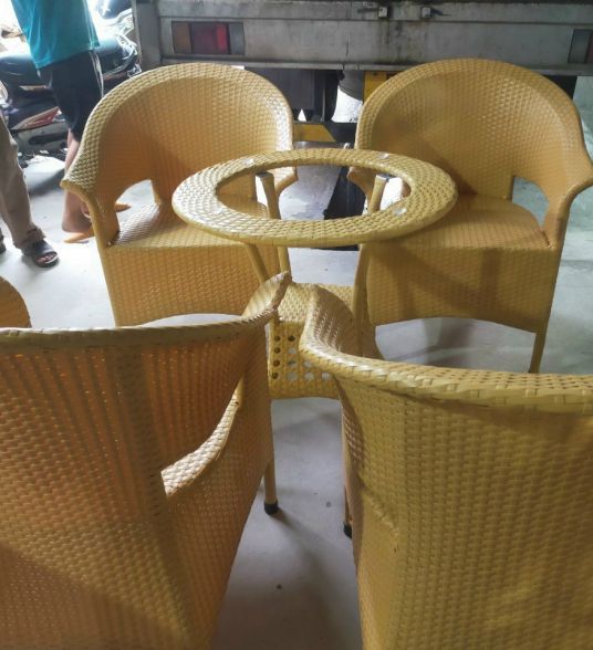 Bộ bàn ghế mẫu 05