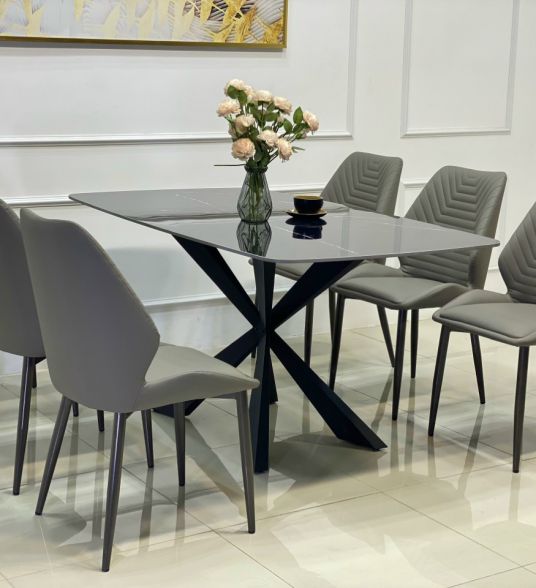 Bàn ăn gia đình 11