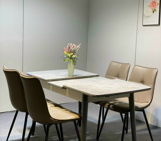 Bàn ăn gia đình 08