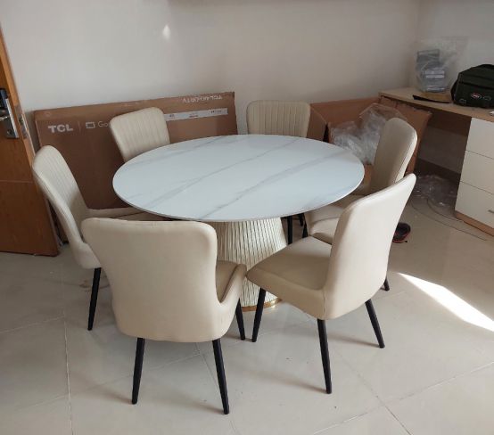 Bàn ăn gia đình mẫu 10