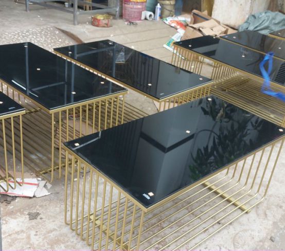 Mẫu bàn phòng khách 04