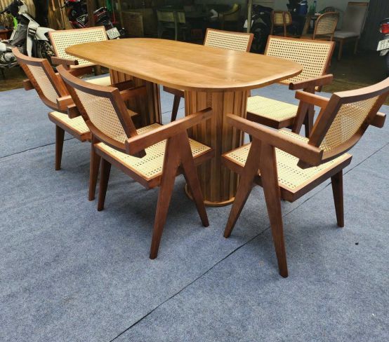 Bộ bàn ăn gia đình 15