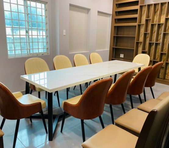 Bàn ghế văn phòng mẫu 03